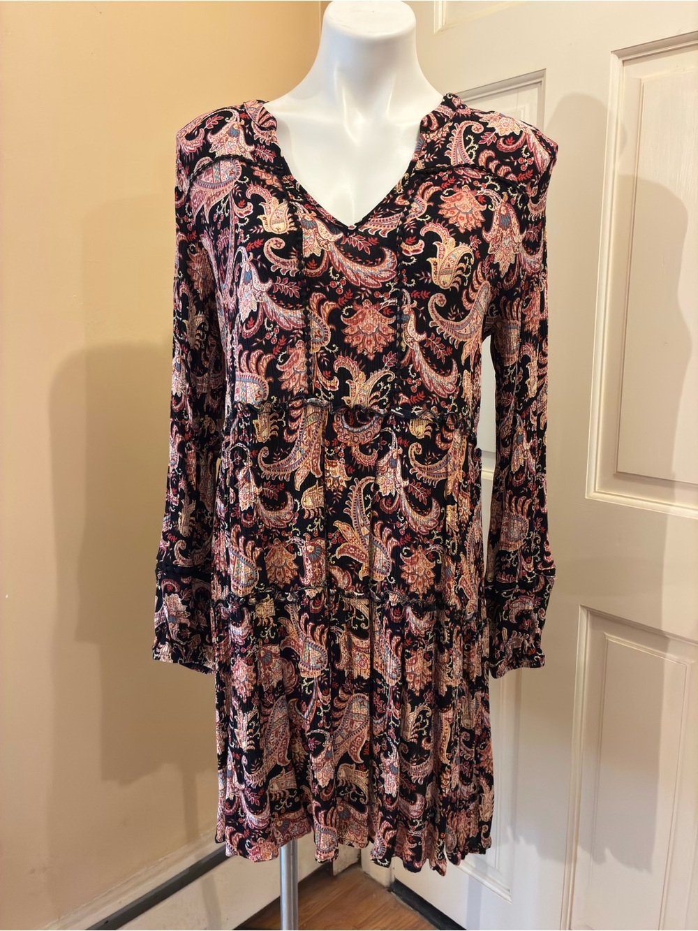 Knox Rose Black/ Pink Paisley Print Long Sleeve Tiered Boho Mini Dress Size L